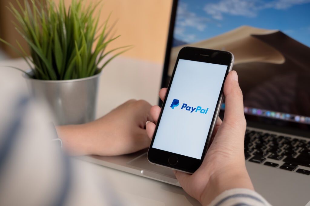 Paiement de formation professionnelle avec PayPal sur ordinateur portable